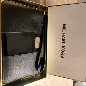 Michael Kors Wristlet